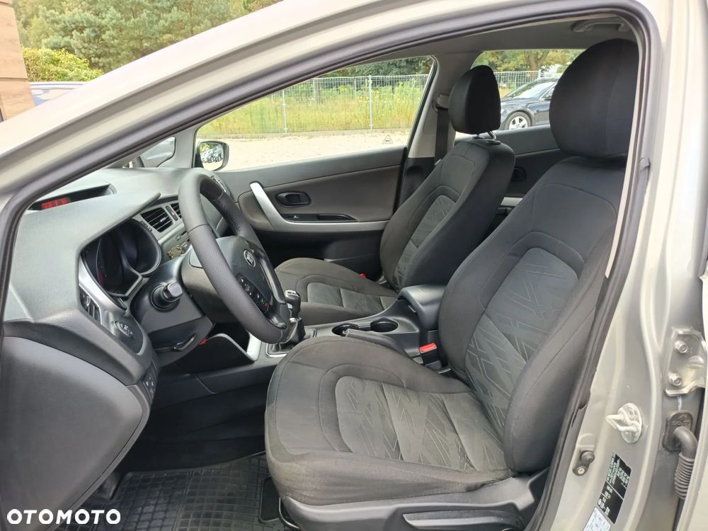 Kia Ceed Cee'd 1.6 CRDi M - 11