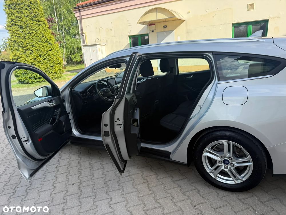 Ford Focus 2.0 TDCi Titanium ASS - 26