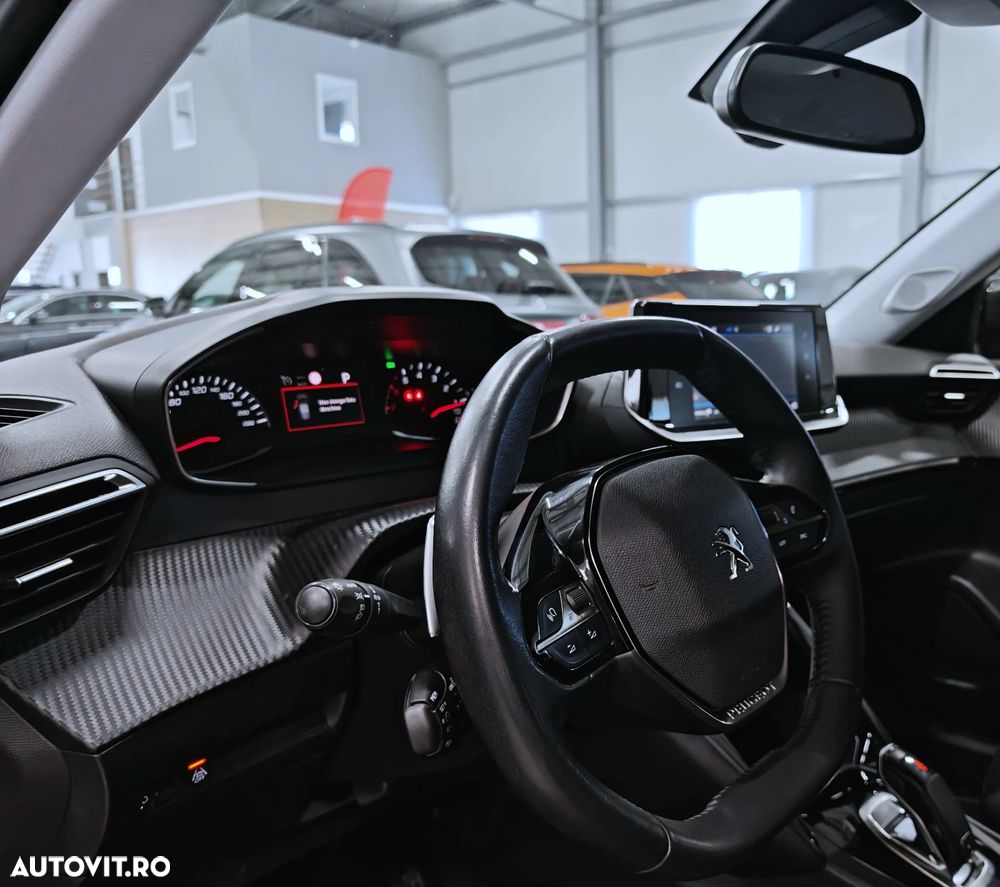 Peugeot 2008 PureTech 130 Stop&Start EAT6 Allure - 6