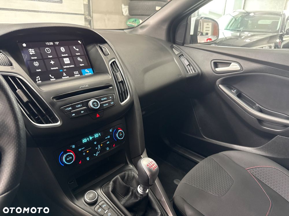 Ford Focus 1.0 EcoBoost ST-Line ASS - 28