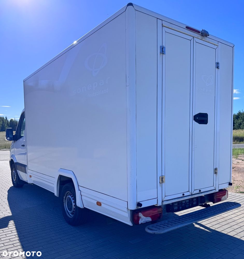 Mercedes-Benz Sprinter - 4