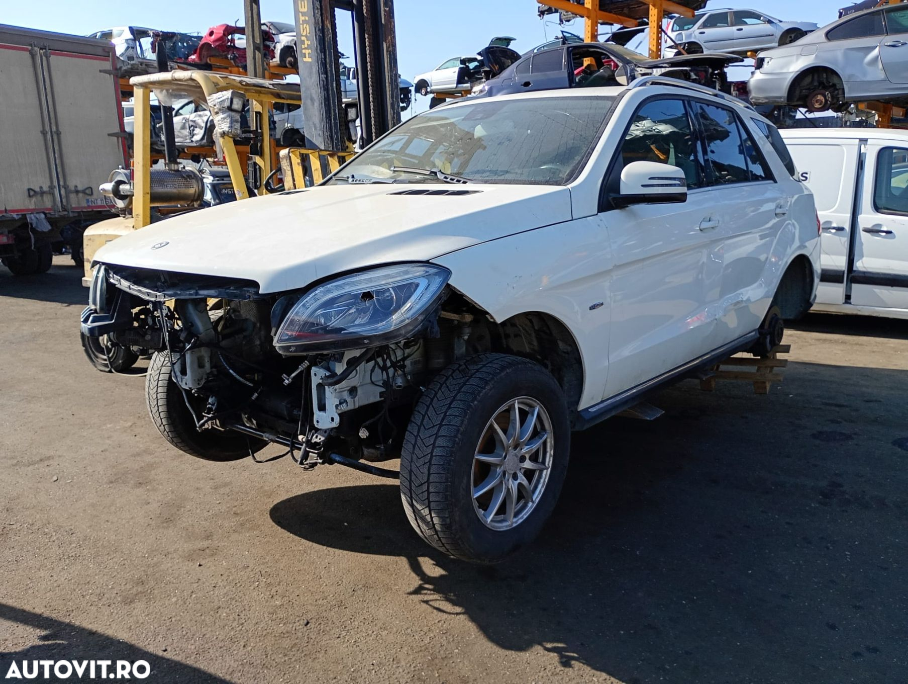 Prag stanga A1666900340 Mercedes-Benz ML W166 [2011 - 2015] 2.2 cdi o - 5