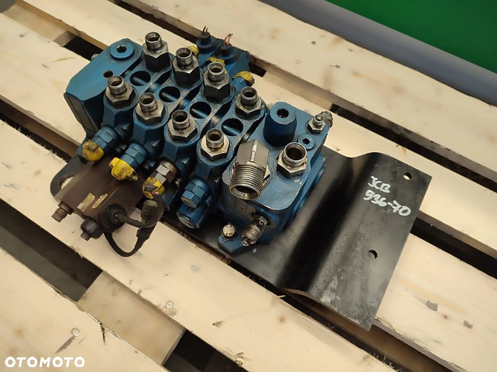 Rozdzielacz hydrauliczny 07260157 JCB 536-70 - 8