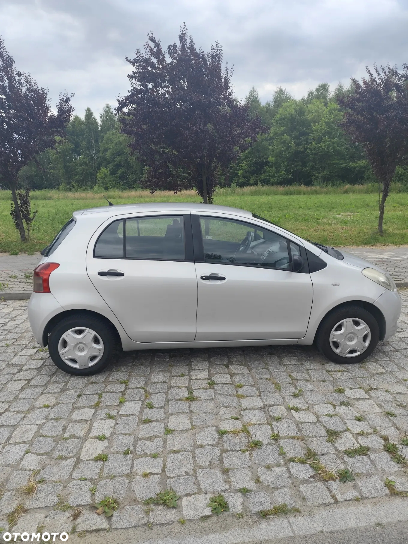 Toyota Yaris 1.0 Luna A/C - 2