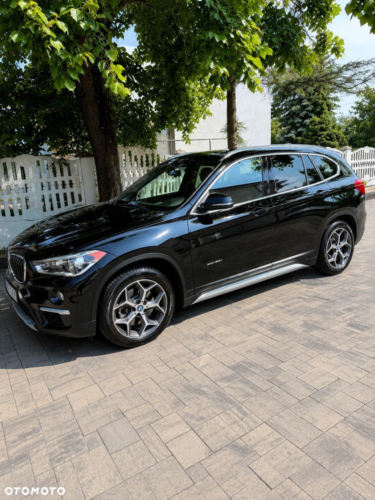 BMW X1 xDrive25i Sport Line sport - 1