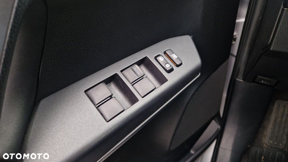 Toyota RAV4 Hybrid Premium 4x2 - 13