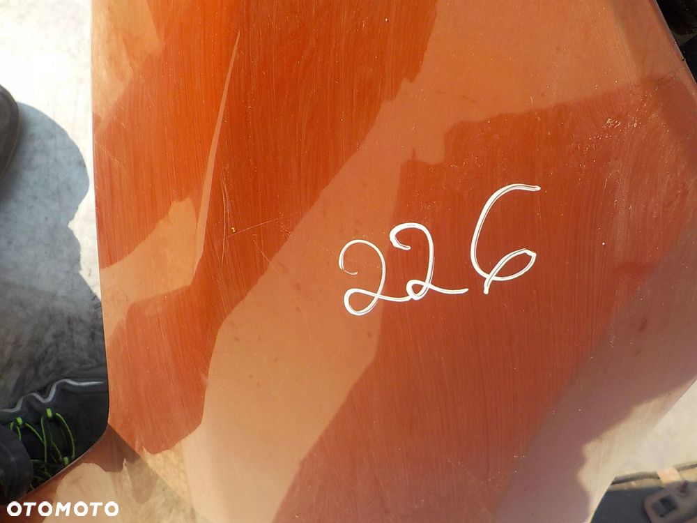 226 RENAULT MEGANE III BŁOTNIK PRAWY PRZÓD PRZEDNI - 2