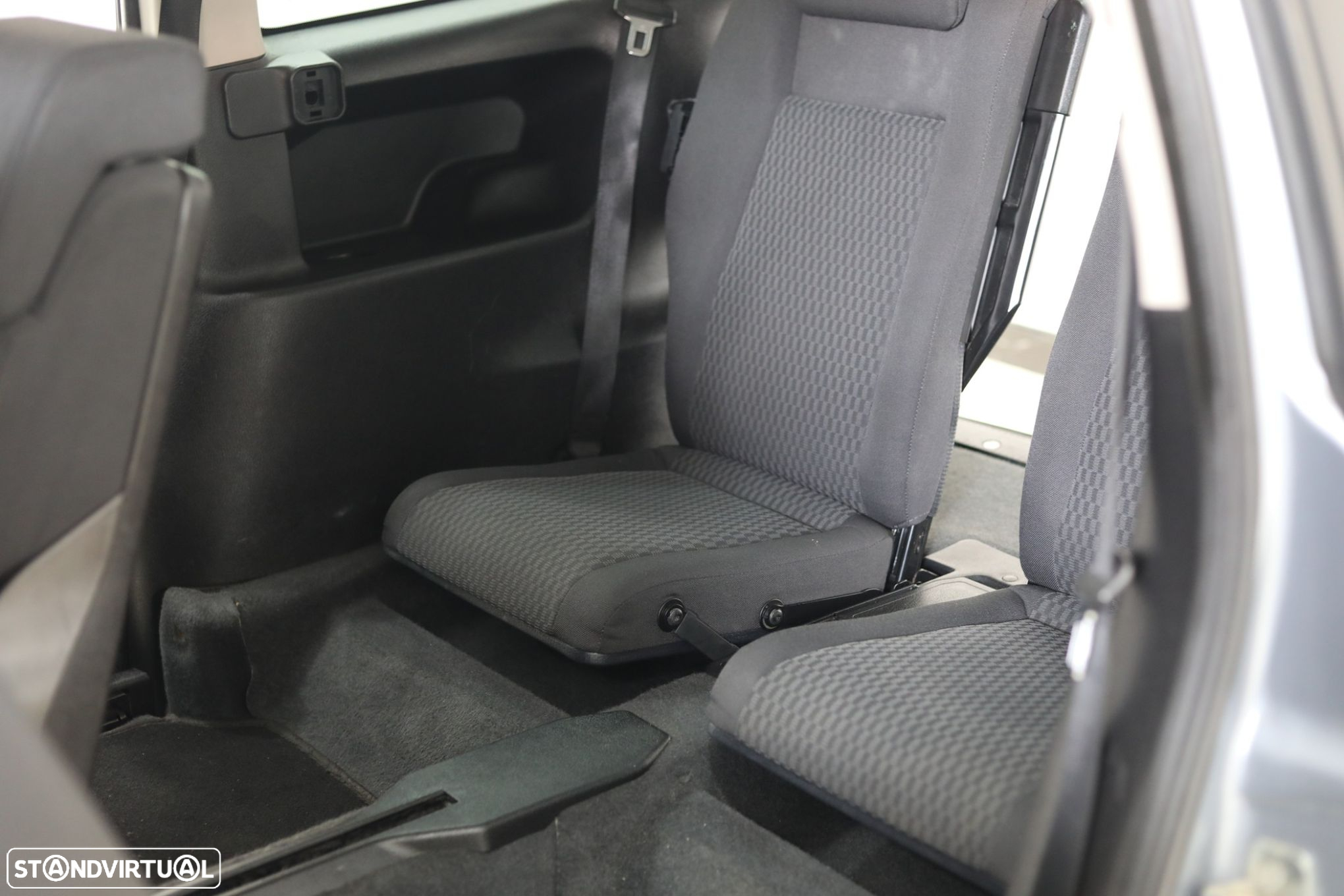 Opel Zafira 2.0 DTi - 28