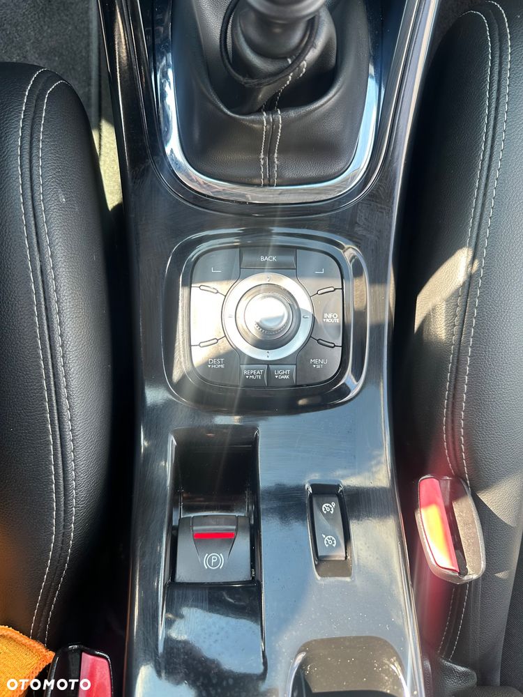 Renault Megane ENERGY TCe 130 Start & Stop Bose Edition - 17