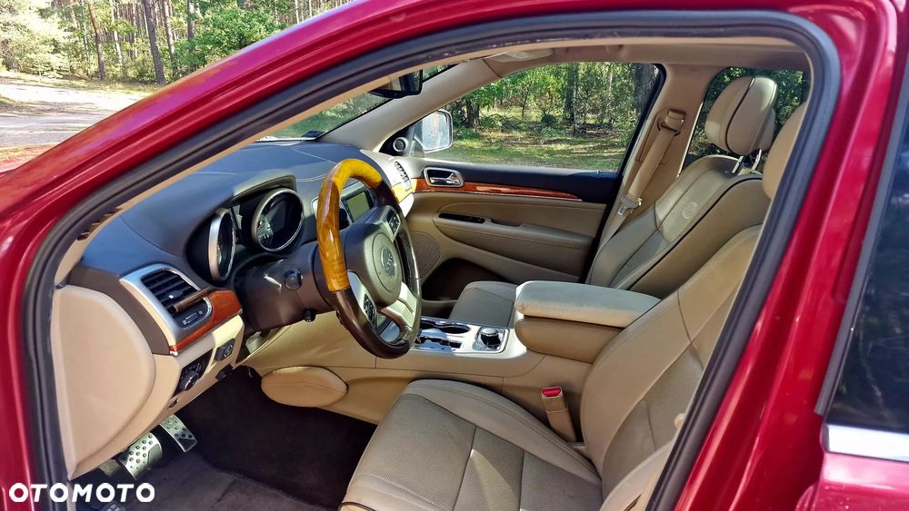 Jeep Grand Cherokee - 11