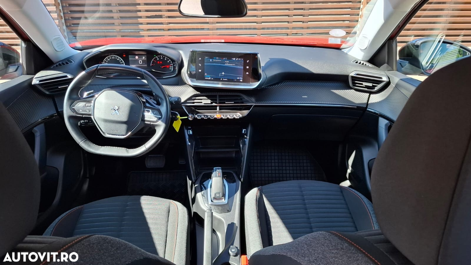 Peugeot 2008 1.2 PureTech EAT8 STT Active Pack - 16