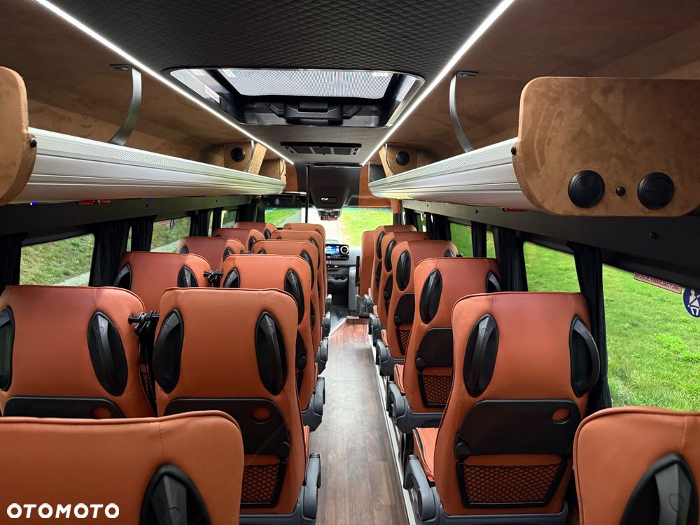 Mercedes-Benz Sprinter 519 - 31