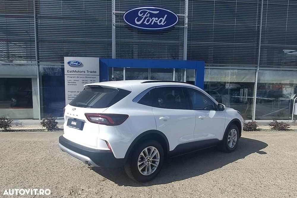 Ford Kuga 1.5 EcoBoost A8 FWD Titanium - 3