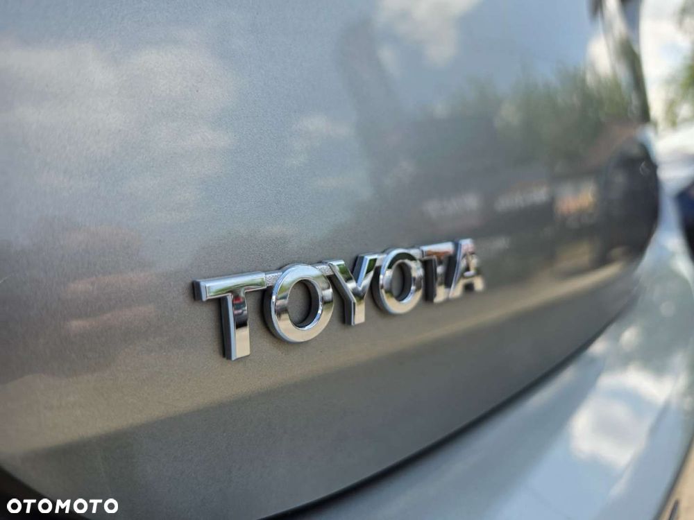 Toyota Auris - 13