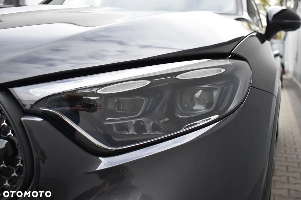 Mercedes-Benz GLC - 7