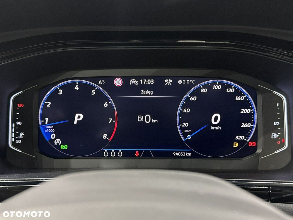 Volkswagen T-Roc - 21