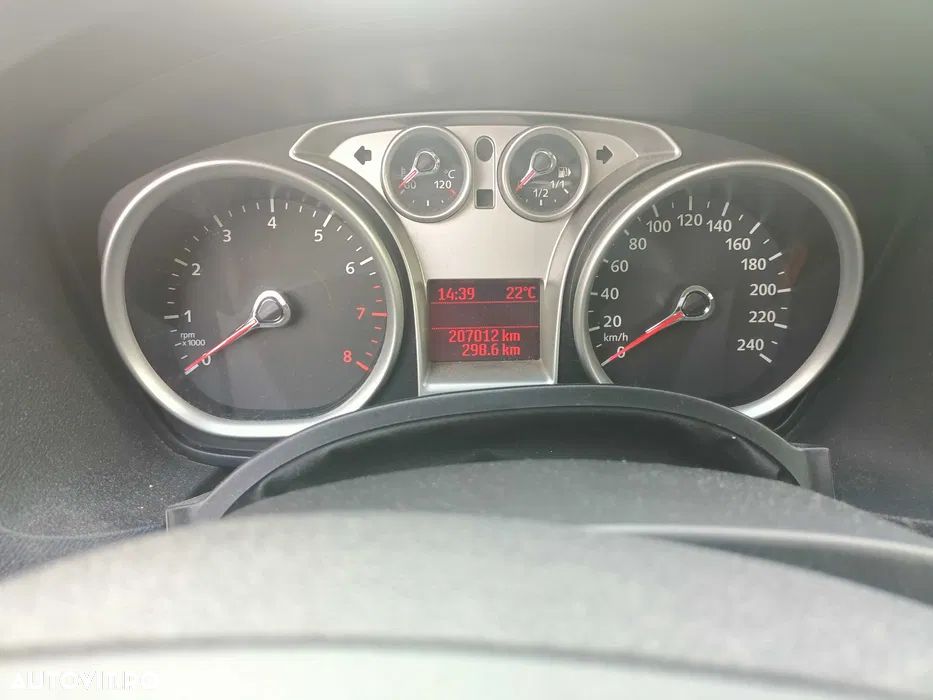 Ford Focus - 6