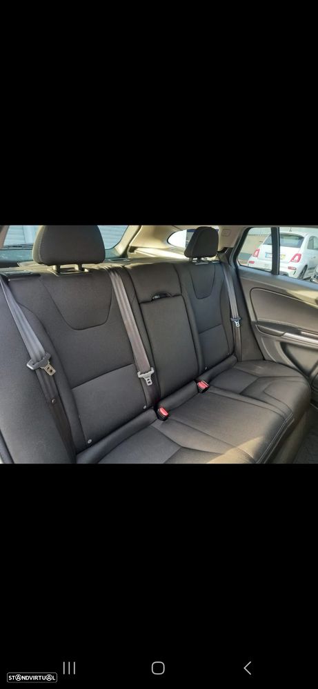 Volvo V60 - 23