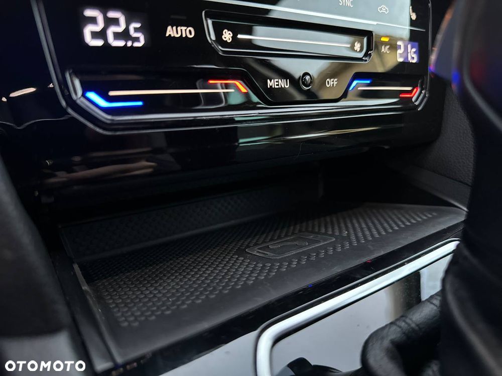 Volkswagen Passat 2.0 TDI SCR DSG Highline - 17