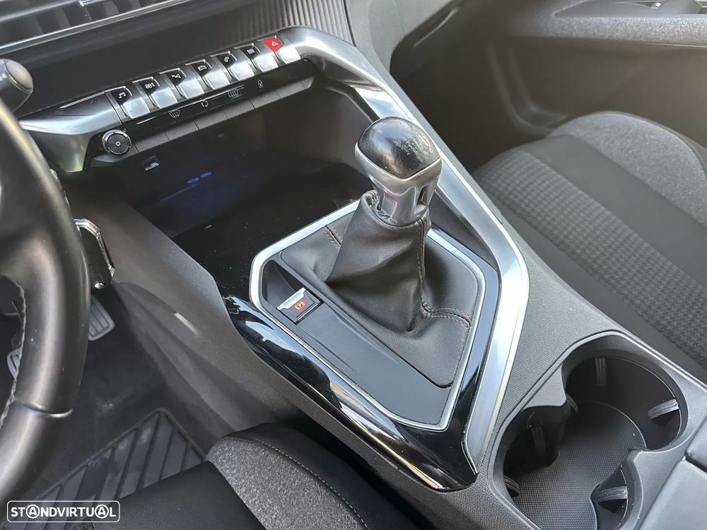 Peugeot 3008 1.2 PureTech Allure - 51