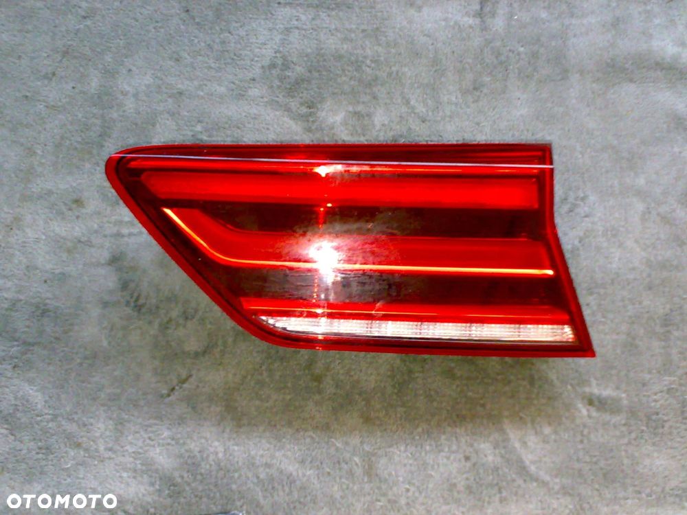 vw atlas cross sport 2021 - lampa tylna tył prawa w klapę iq-light - 1