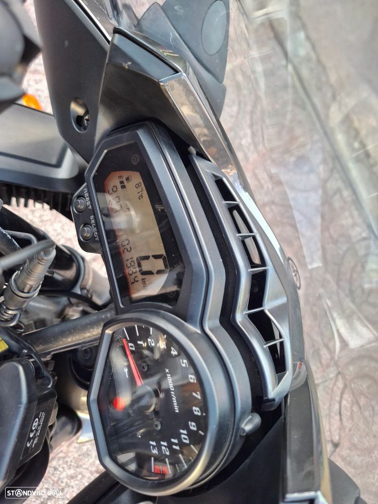 Yamaha Fazer - 12