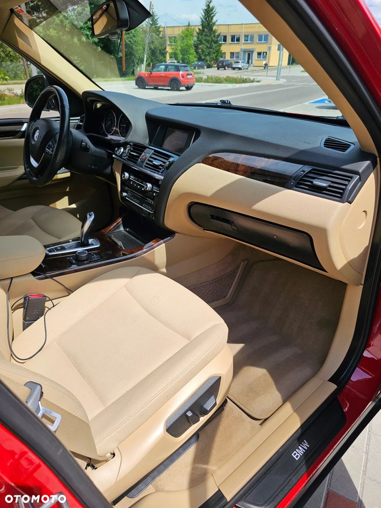 BMW X3 xDrive28i - 12