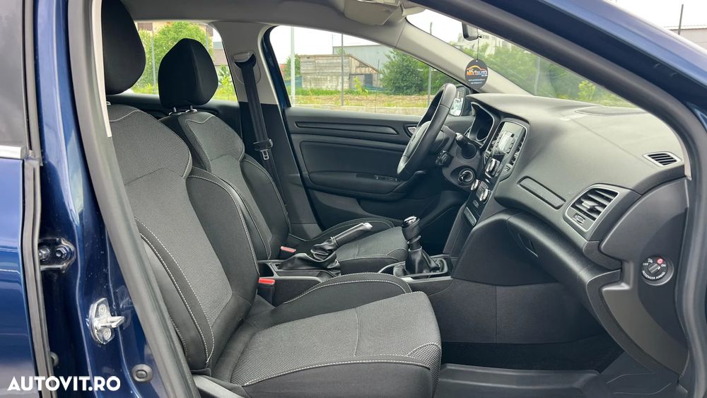 Renault Megane 1.5 dCI Authentique - 8