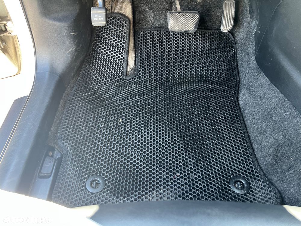 Toyota Prius+ - 20