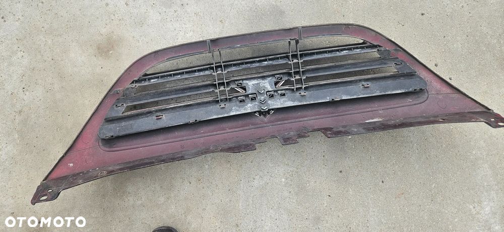 Grill atrapa Citroen C3 I przedlift 2003r EXL 5d hatchback - 2