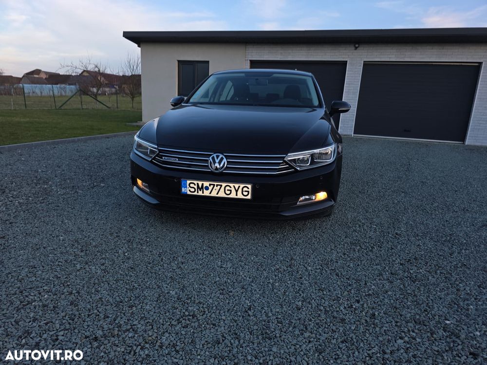 Volkswagen Passat 1.6 TDI Advance - 1
