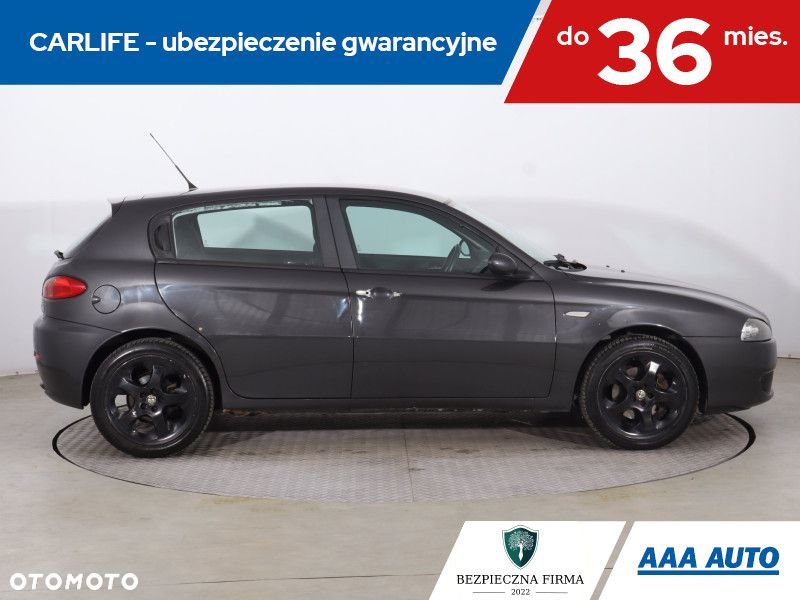 Alfa Romeo 147 - 8