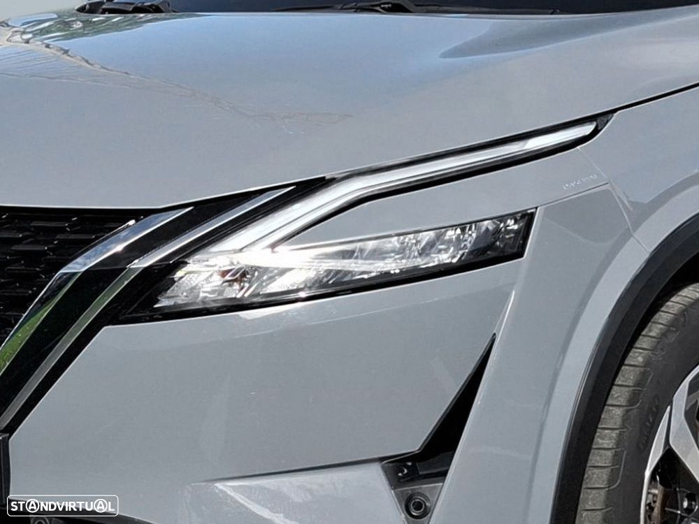 Nissan Qashqai 1.3 DIG-T N-Connecta LED+TT Xtronic - 12