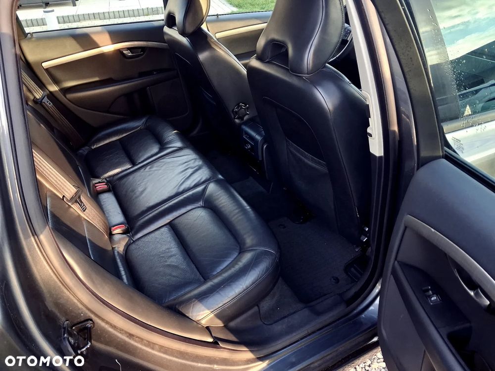Volvo V70 2.0 Summum - 19
