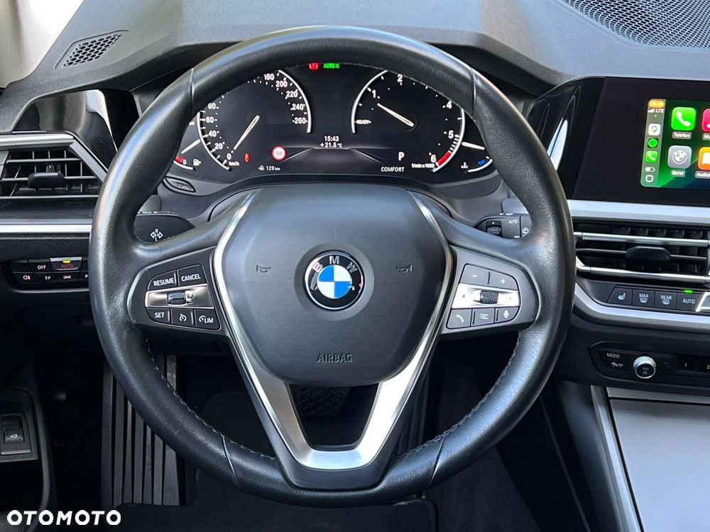 BMW Seria 3 320d xDrive - 20