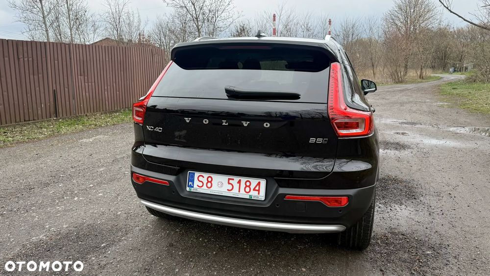 Volvo XC 40 B5 B AWD Momentum Pro - 10