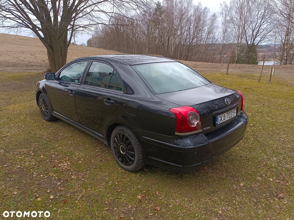 Toyota Avensis 2.0 D-4D Luna - 4