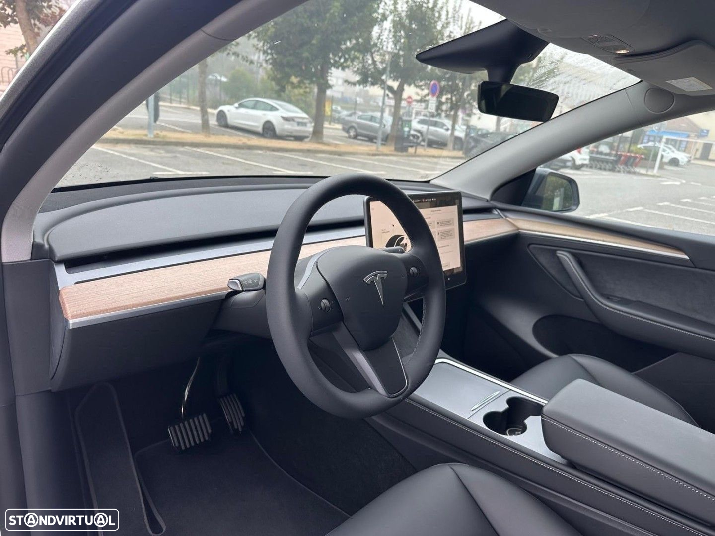 Tesla Model Y Tração Traseira - 3
