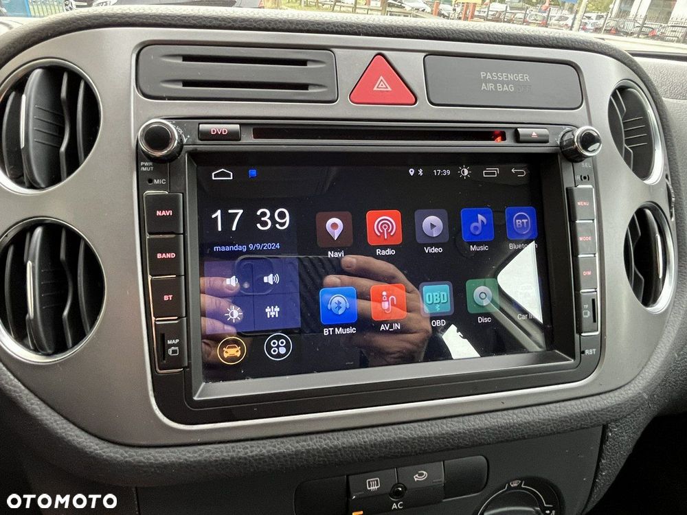 Volkswagen Tiguan - 17