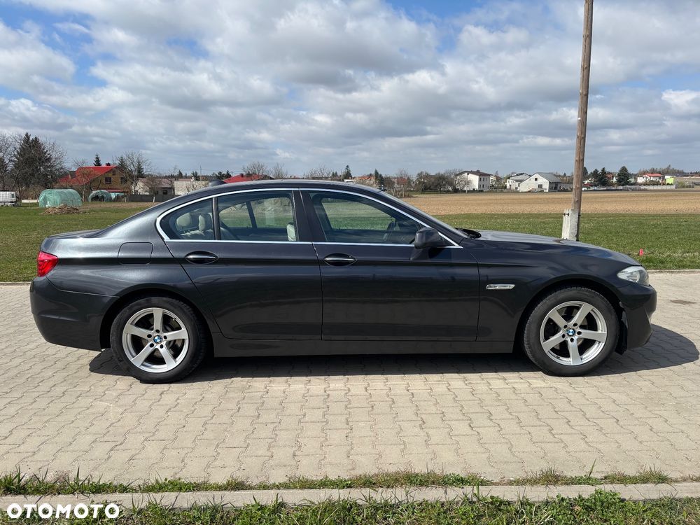 BMW Seria 5 520d Efficient Dynamics - 7