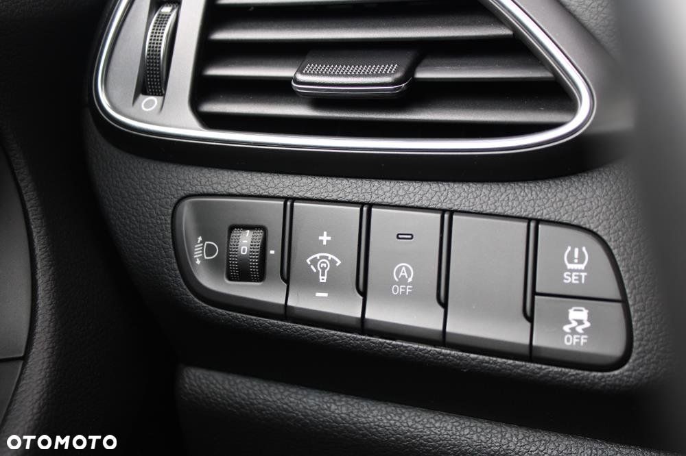 Hyundai i30 - 13