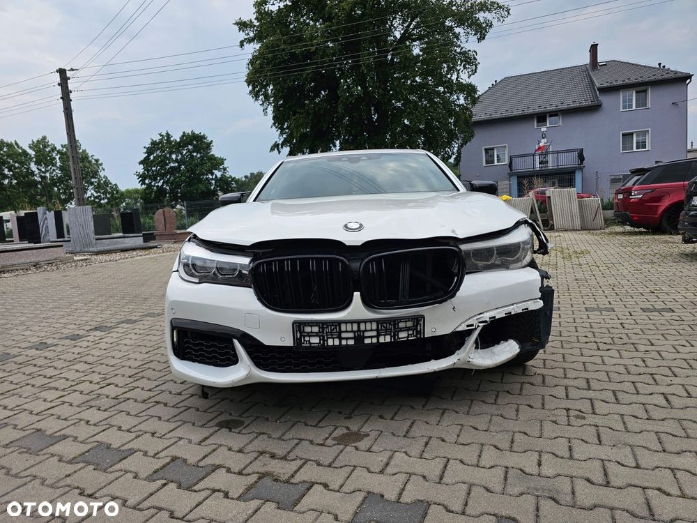 BMW Seria 7 740Li - 5