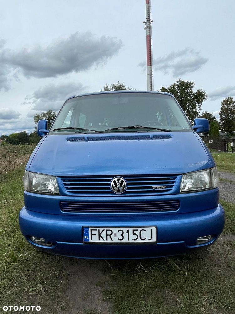 Volkswagen Multivan - 14
