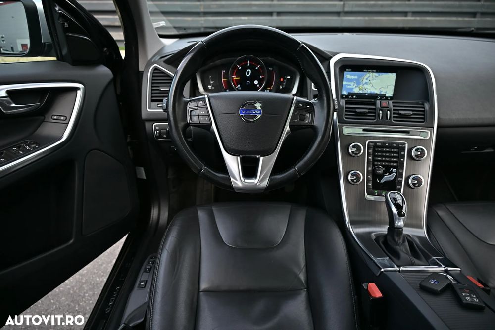 Volvo XC 60 D4 Geartronic Summum - 9