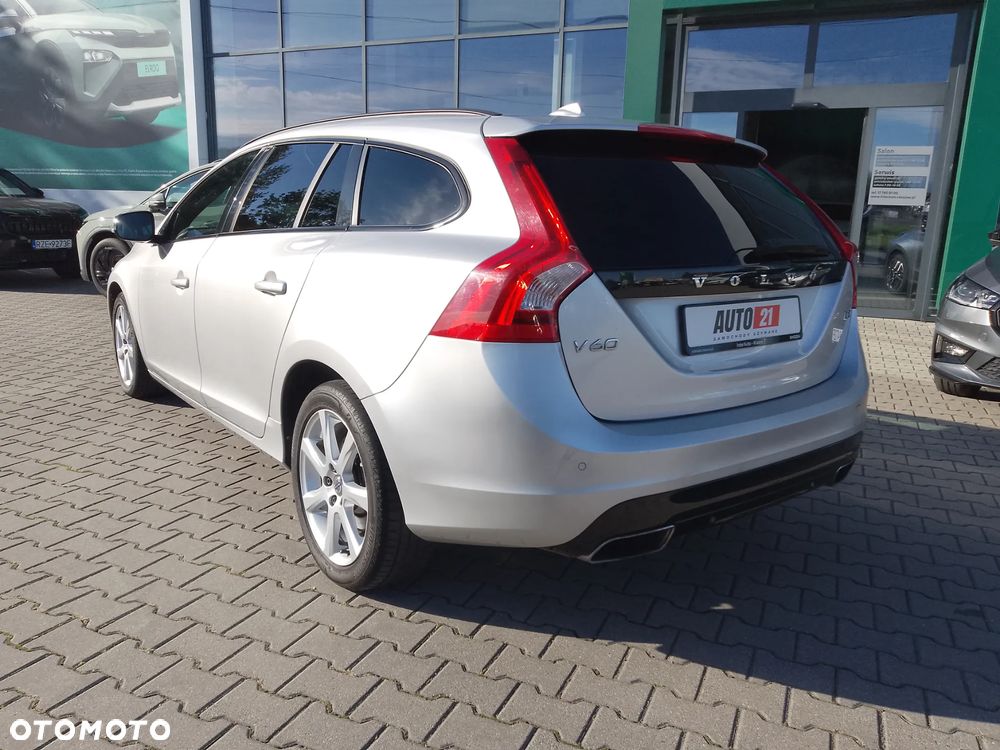 Volvo V60 D3 Geartronic Kinetic - 8