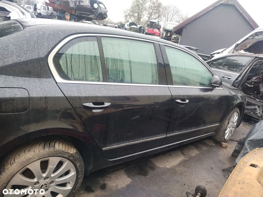 SKODA SUPERB II SEDAN PÓŁKA ROLETA BAGAŻNIKA - 4