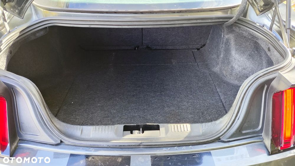 Ford Mustang 2.3 EcoBoost - 12