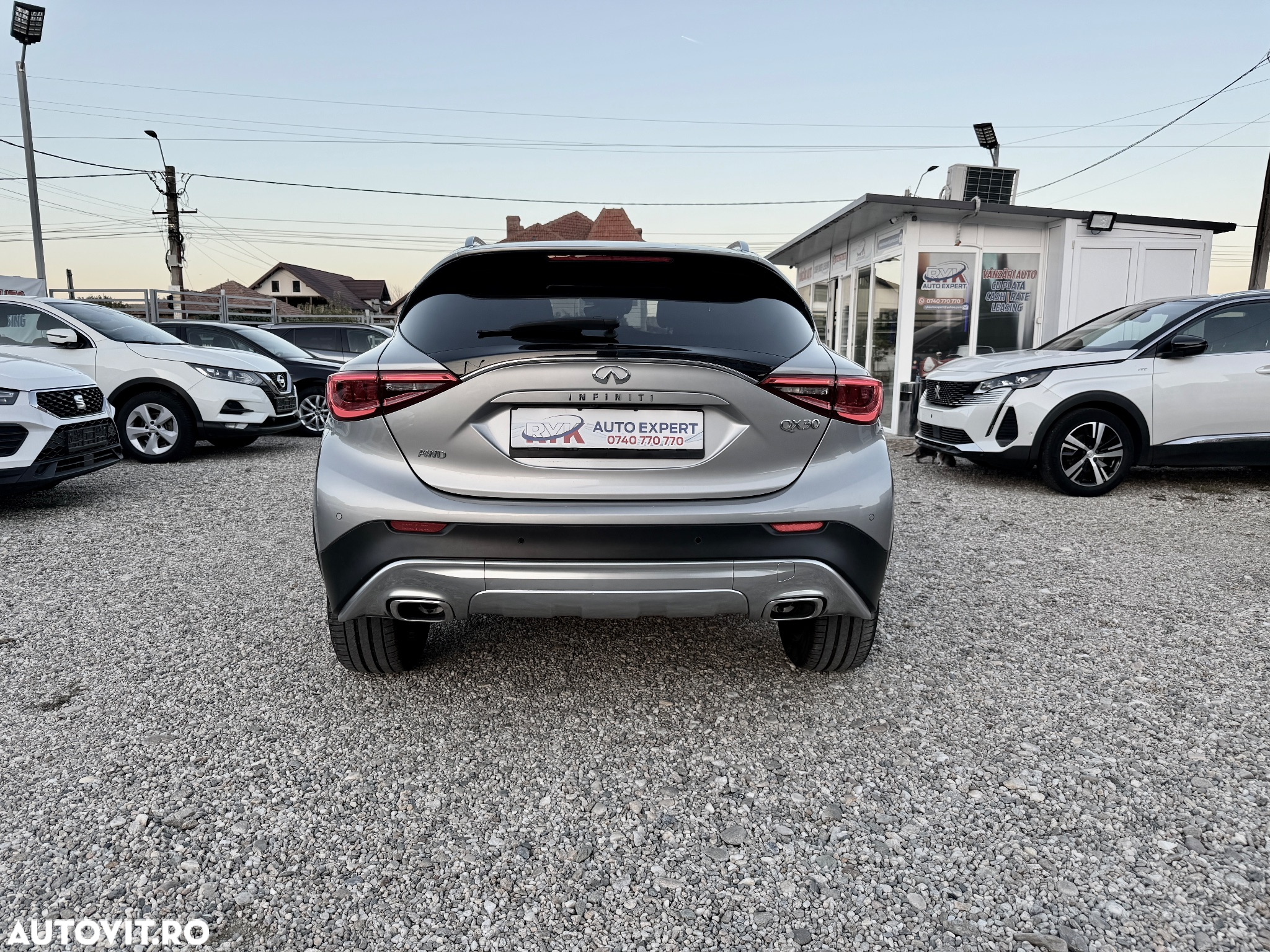 Infiniti QX30 2.2d DCT AWD Luxe Tech - 6