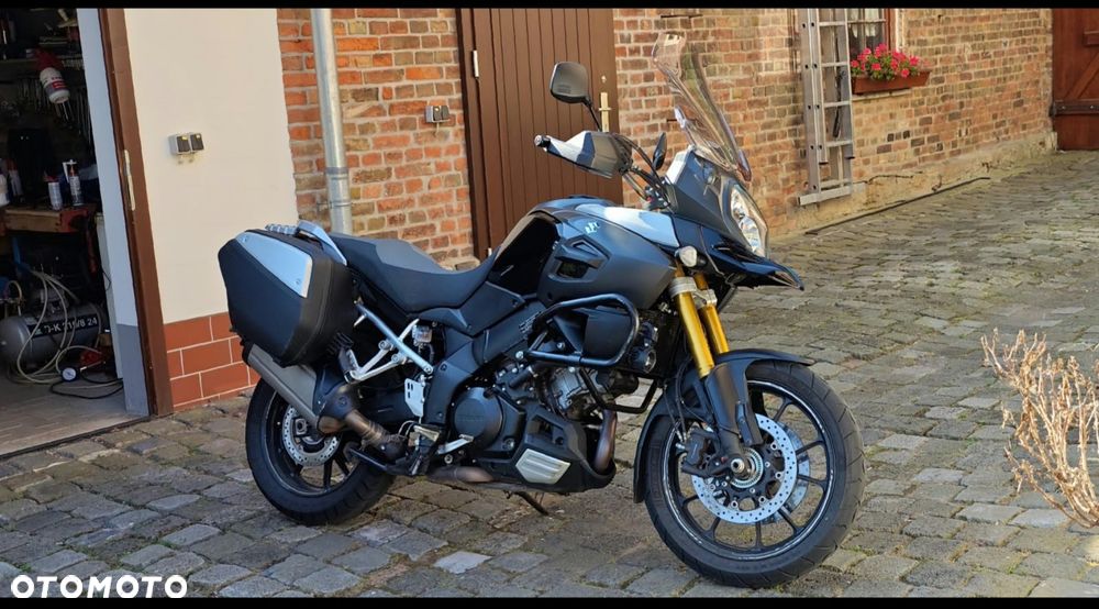 Suzuki V-STROM