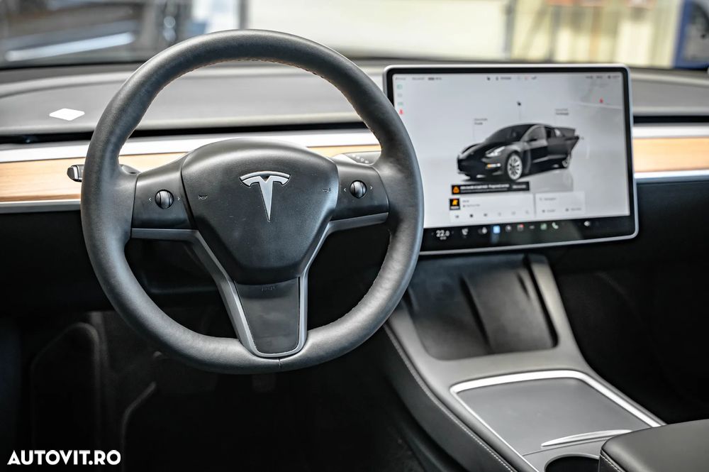 Tesla Model 3 Langstreckenbatterie Allradantrieb Dual Motor - 17